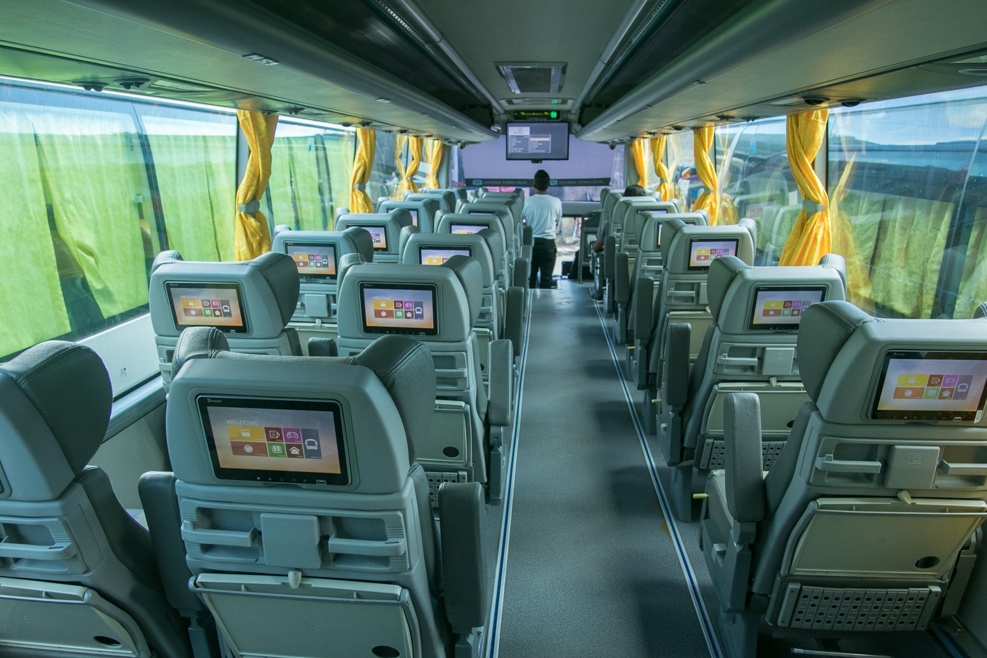 how to go to clark international airport - p2p bus