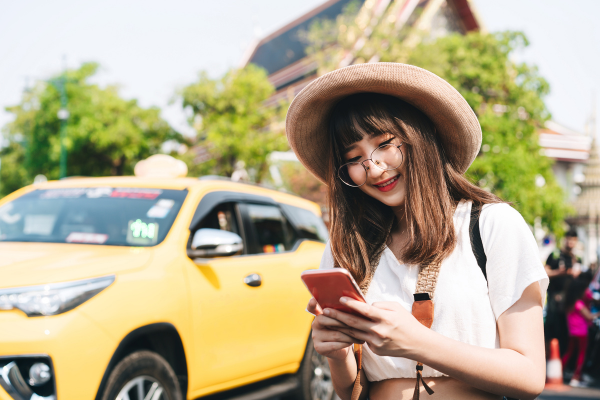 tips for traveling alone - avoid public wi-fi