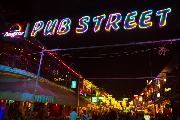 cambodia travel guide - pub street