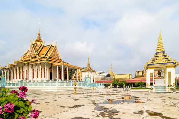 cambodia travel guide - dos and don'ts