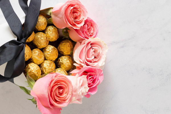 simple valentine's day gifts - candy bouquet