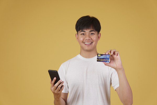 credit card for teens - signs your teen is ready