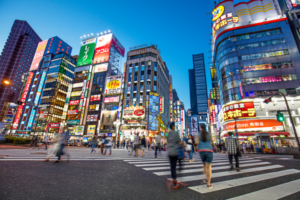 japan travel tips - shinjuku