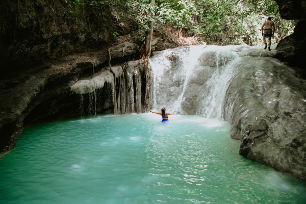 best places to travel alone - cebu