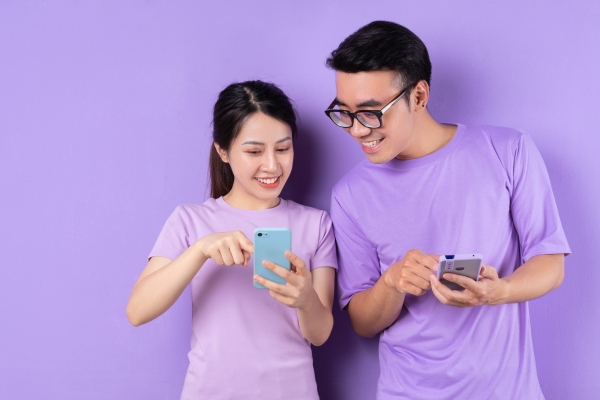 how to manage finances as a married couple - separate and joint 